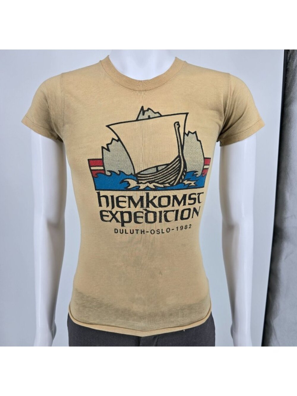 RARE Vintage 1982 Hjemkomst Expedition Duluth to Oslo Viking Ship T-Shirt (XS)